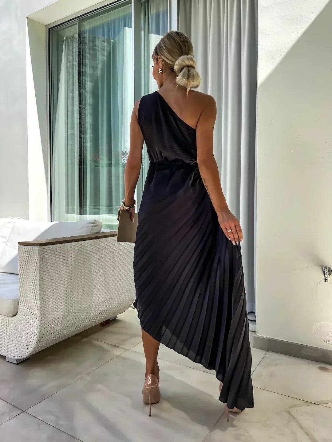 SUNDAY | ONE SHOULDER MIDI DRESS