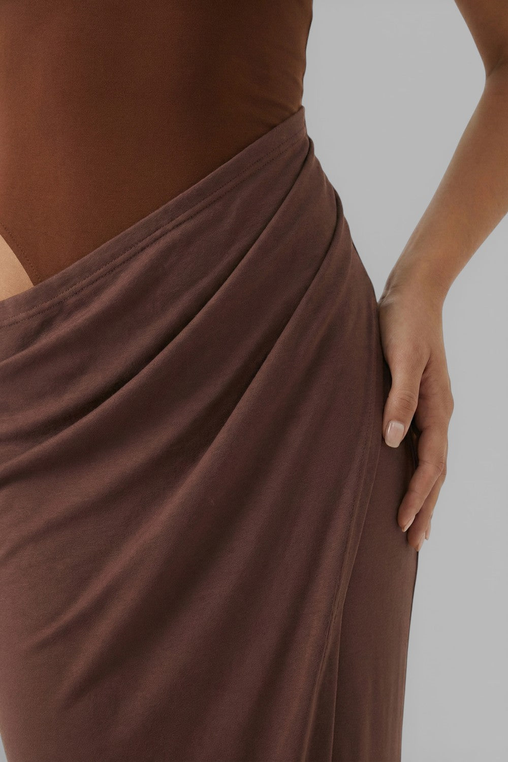MIREILLE | HALTER MAXI DRESS